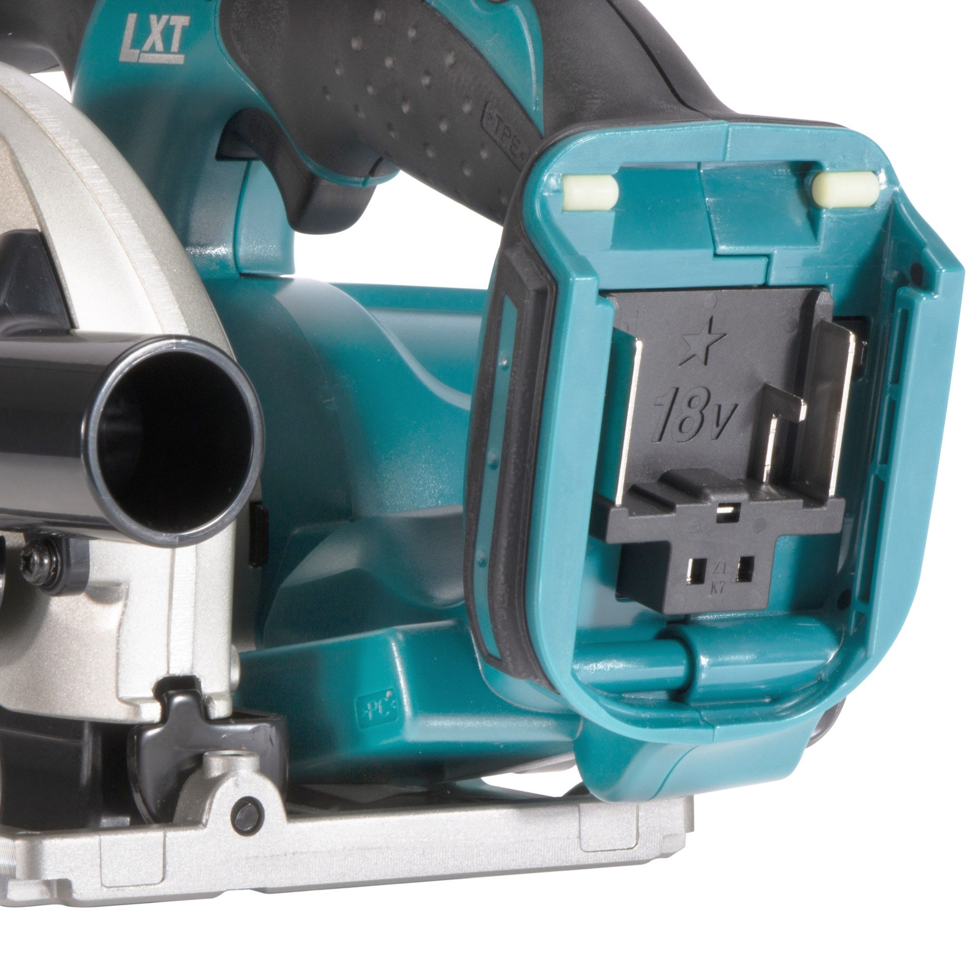 MAKITA DSS611Z Brushless Cordless Circular Saw 18V 165mm. Tool Only (no batteries and charger) - เลื่อยวงเดือนไร้สาย มอเตอร์ไร้แปรงถ่าน 18v ขนาด 165มม .(ตัวเลื่อยเปล่าไม่มีแบตเตอรี่ ไม่มีแท่นชาร์ท)
