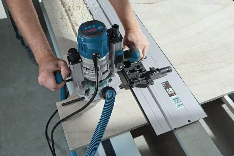 BOSCH GOF 1600 CE The powerful plunge router - เร้าเตอร์ปรับรอบได้ - 0601624003