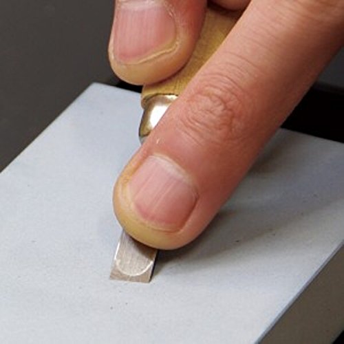 SUEHIRO: Wood Carving Tools, Medium carving knife sharpener, Sharpening stone #1000 with Rubber Stand and stone cleaner - หินลับคมเครื่องมือแกะสลัแกะสลัก (Made in Japan)