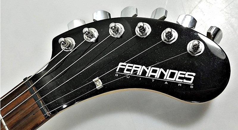 Fernandes Guiar [Silver Metallic]