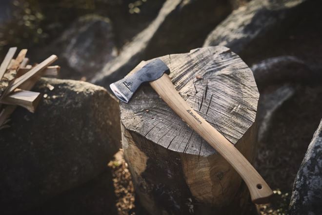 HULTAFORS Ekelund Hunting Axe - ขวานเพื่อนคู่ใจเข้าป่าล่าสัตว์ หรือป้องกันตัวจากสัตว์ป่า ขนาด 20 นิ้ว/ 80ซม. (Premium Series)- (สินค้าสั่งซื้อล่วงหน้า Pre Order)