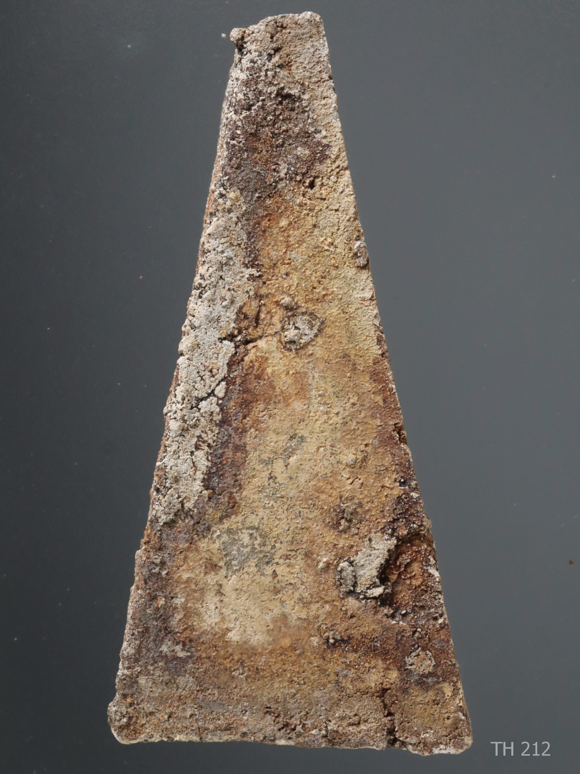 พระสมเด็จฯ สามเหลี่ยม ตัดชิด กรุวัดสะตือ TH 212