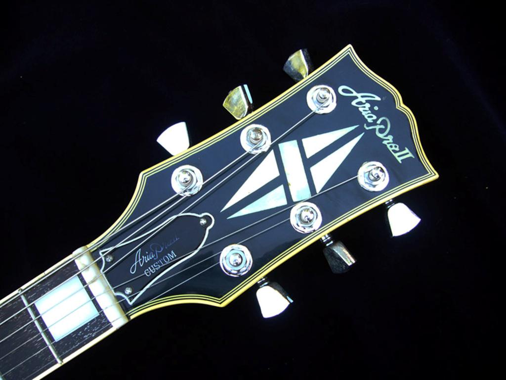 Aria Pro II Les Paul Custom [Silver Metallic]