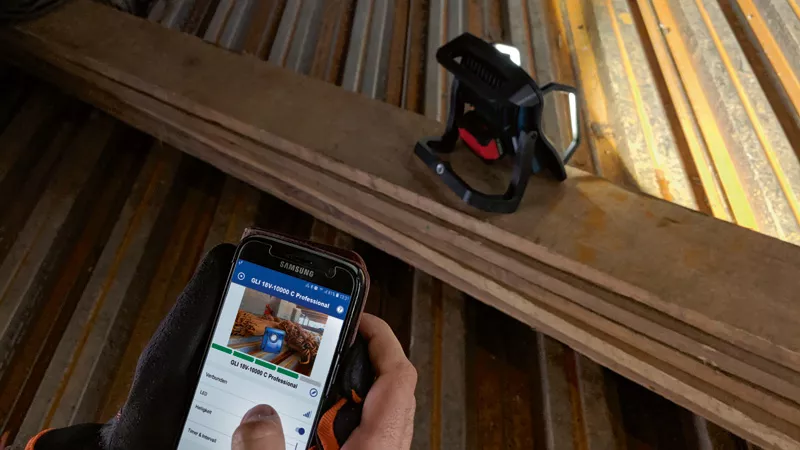 BOSCH GLI 18V-4000 C Cordless Light (Light only, without battery and charger) - ไฟส่องสว่าง ทำงานแบบไร้สายใช้แบตเตอรี่ Li-Ion 18v บ็อชรุ่น GLI 18V-4000 C (ตัวเปล่า ไม่มีแบตเตอรี่ ไม่มีแท่นชาร์จ) - 0601446800