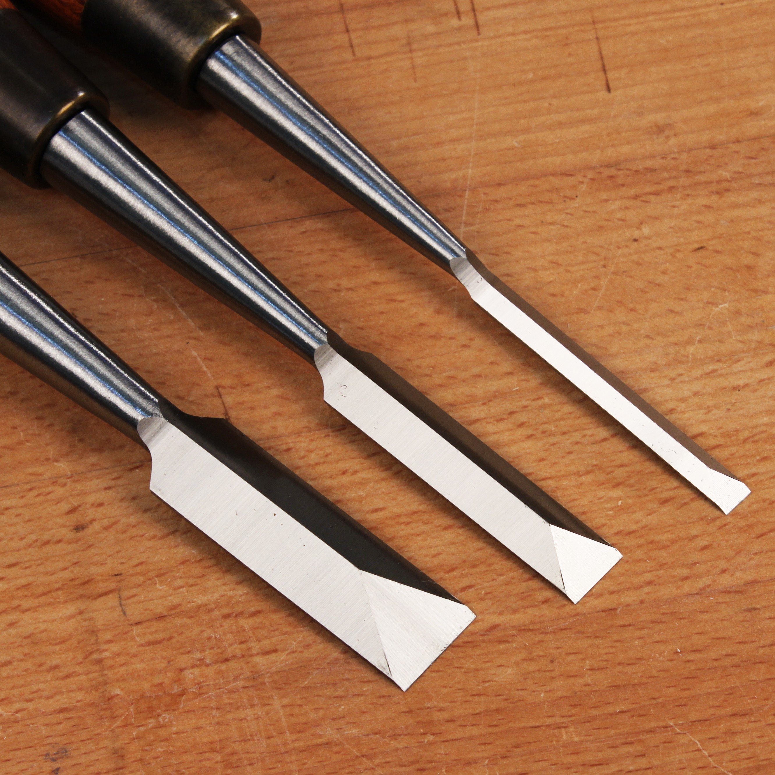 NAREX 852100 Dovetail Chisel 3-pc set - สิ่วเจาะเดือยหางเหยี่ยว 3 เล่มชุดขนาด 6, 13 และ 19 มม. ในกล่องไม้ (Made in Czech Republic)