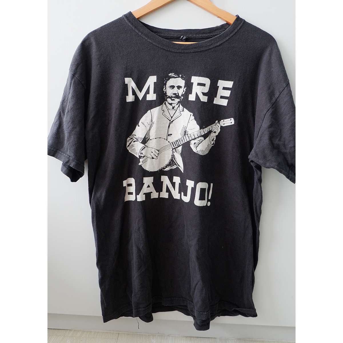 เสื้อยืดวินเทจ เสื้อยืดมือสอง T-Shirt Vingtage เสื้อวง ดนตรีสากล วงดนตรีต่างประเทศ