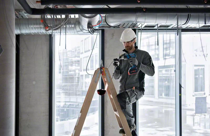 BOSCH GHG 18V-50 Cordless Heat Gun - เครื่องเป่าลมร้อนไร้สาย บ๊อช รุ่น GHG 18V-50 - 06012A6580