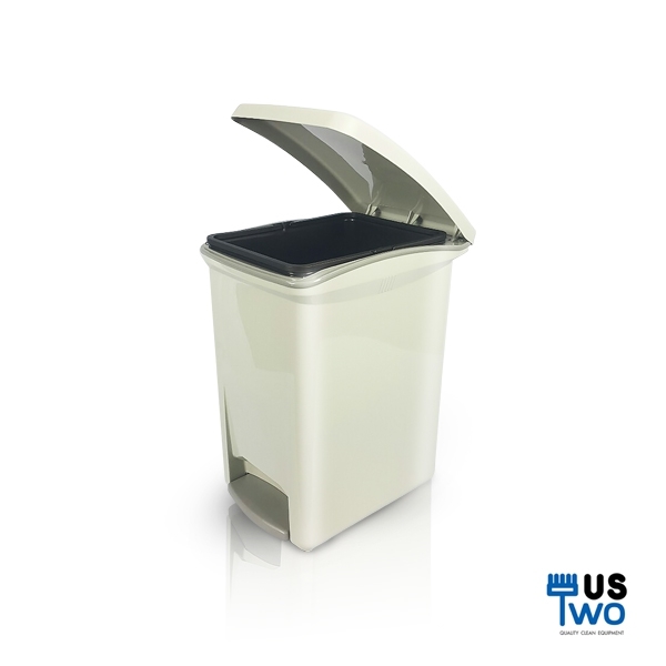 ถังขยะแบบเหยียบ ทรงเหลี่ยม 27 ลิตร