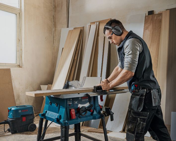 BOSCH GTS 254 10-inch Table Saw - โต๊ะเลื่อย 10 นิ้วรุ่นเริ่มต้น- 0601B450K0