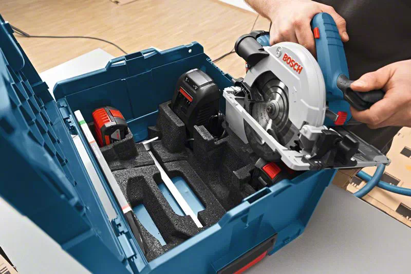BOSCH GKS 18V-57 G Professional Cordless Circular Saw with 2x 5.0Ah Batteries and Charger - เลื่อยวงเดือนใช้แบตเตอรี่ 18v สามารถใช้กับรางบ็อช FSN ได้ มาพร้อมกล่องใส่เลื่อย L-Boxx, แบตเตอรี่ 5.0Ah x 2 ก้อน และแท่นชาร์จ- 06016A2100