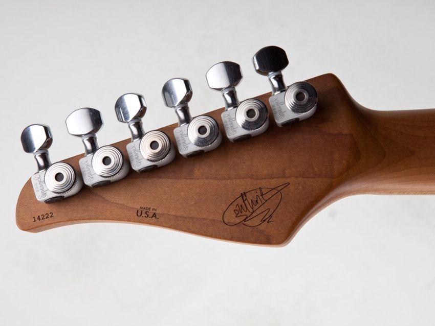 Suhr Guthrie Govan Signature