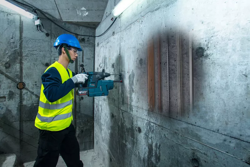 BOSCH D-TECT 200 C Professional Scanner - เครื่องตรวจหา สแกนและเผยให้เห็นจุดที่มองไม่เห็น Bosch รุ่น D-tect 200 C -06010816K0