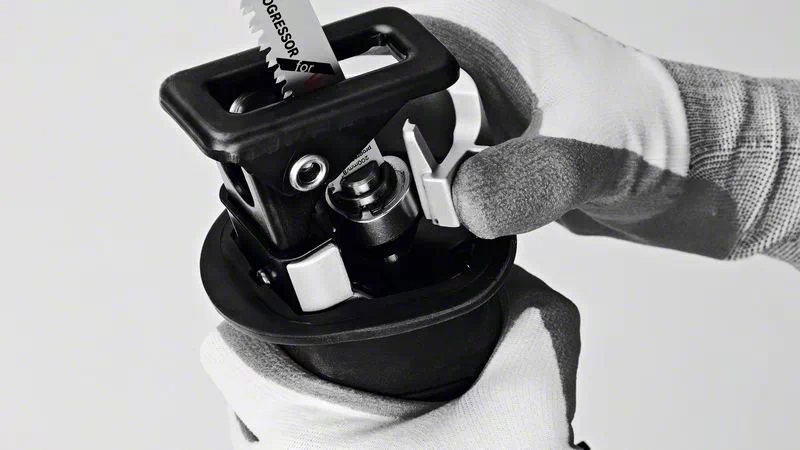 BOSCH GSA 18V-32 Reciprocating Saw without Battery without charger(Solo) - เลื่อยชักไร้สาย (ไม่มีแบตเตอรี่ ไม่มีแท่นชาร์จ) - 06016A8108