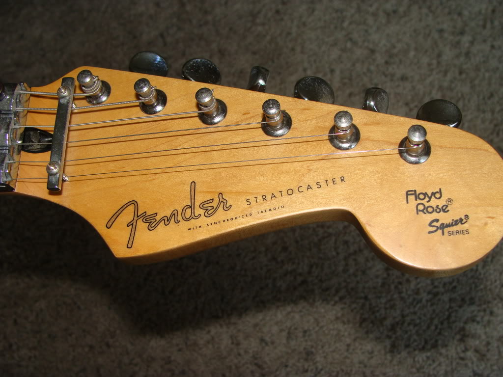 Fender Stratocaster Floyd Rose Squier Series