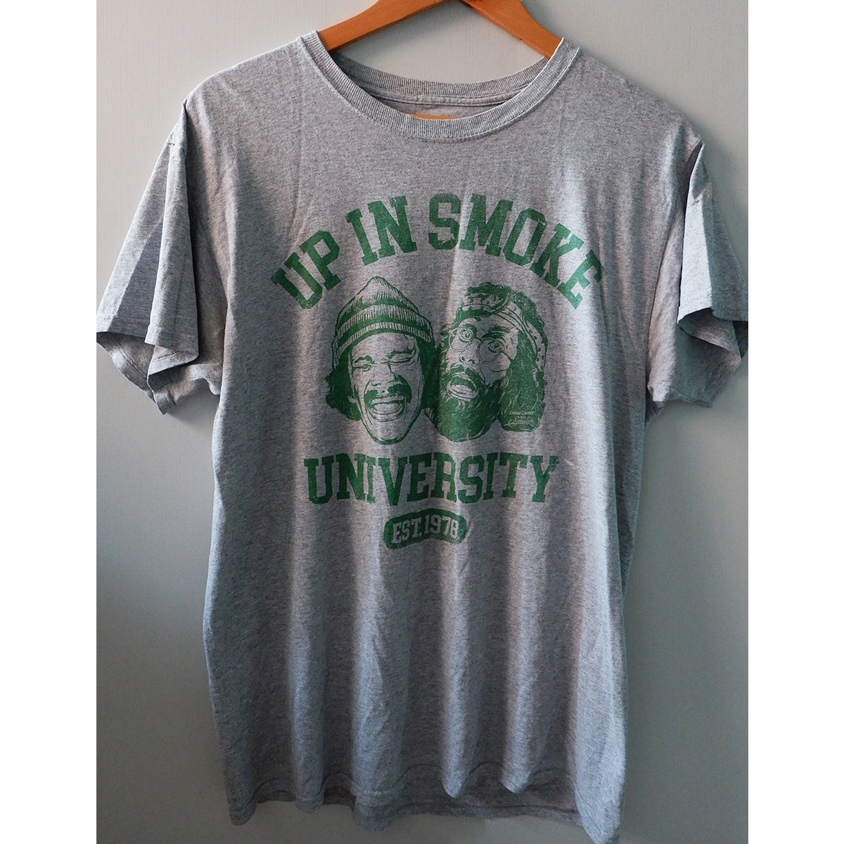 เสื้อยืดวินเทจมือสอง สายเขียว Vintage T-Shirt เสื้อหนัง Cheech & Chong Up in smoke university est 1978