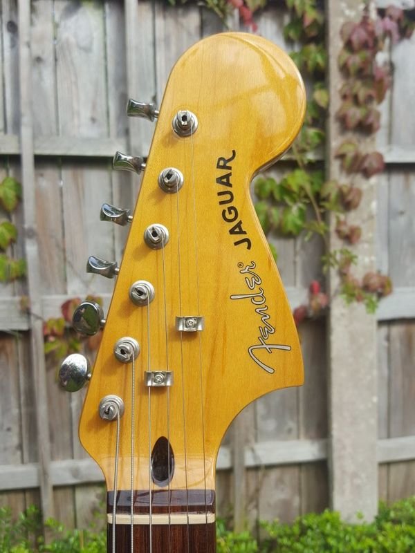 Fender Jaguar Modern Player