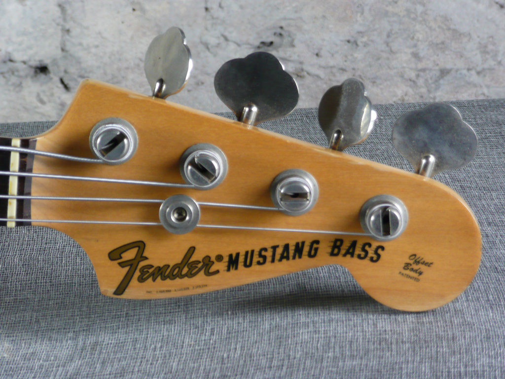 Fender Mustang Bass 1