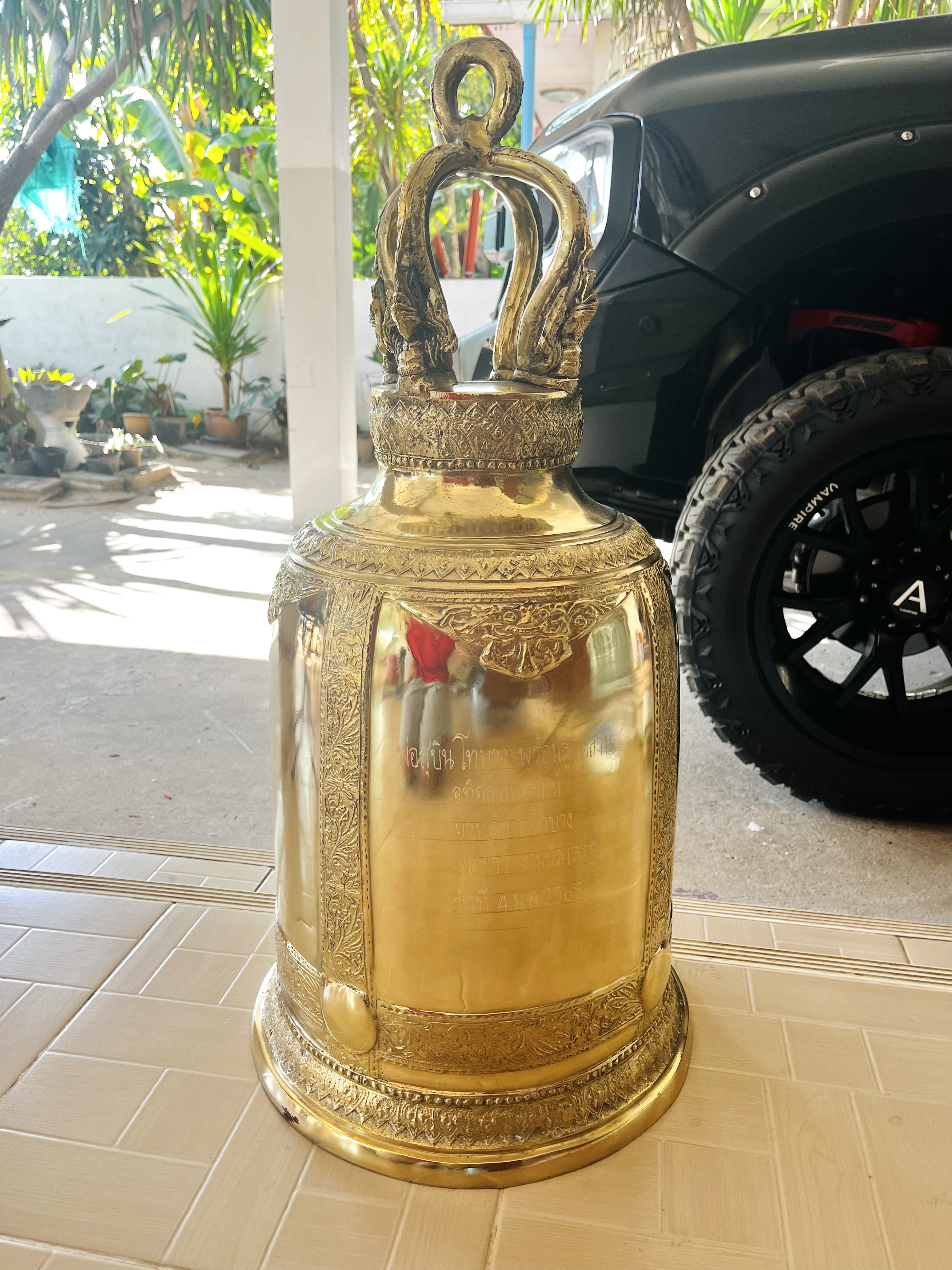ระฆังทองเหลืองขนาด 6 กำ (18 นิ้ว)