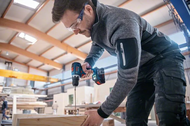 BOSCH GSR 18V-90 C Cordless Drill/ Driver (Solo- Tool only without Battery and Charger) - สว่านไขควงไร้สาย ไม่ใช้แปรงถ่าน Li-on 18V BOSCH รุ่น GSR 18V-90 C (เครื่องเปล่าไม่มีแบตเตอรี่ ไม่มีแท่นชาร์จ) - 06019K60L0