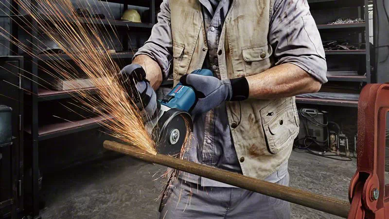BOSCH GWS 060 670w Angle Grinder - เครื่องเจียรไฟฟ้า หรืลูกหมูขนาด 4 นิ้ว 670 วัตต์ บ็อช รุ่น GWS 060 - 06013756K0