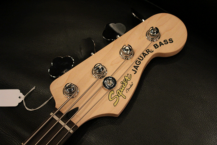 Squier Jaguar Bass