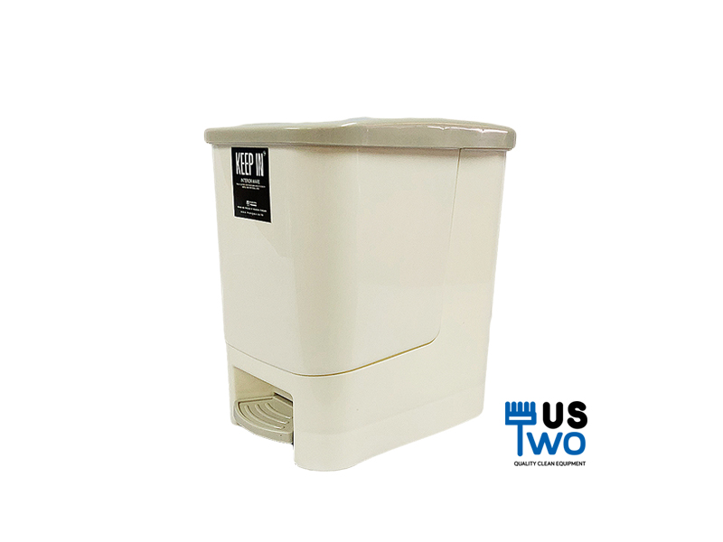 ถังขยะแบบเหยียบ ทรงเหลี่ยม ขนาด 10 ลิตร