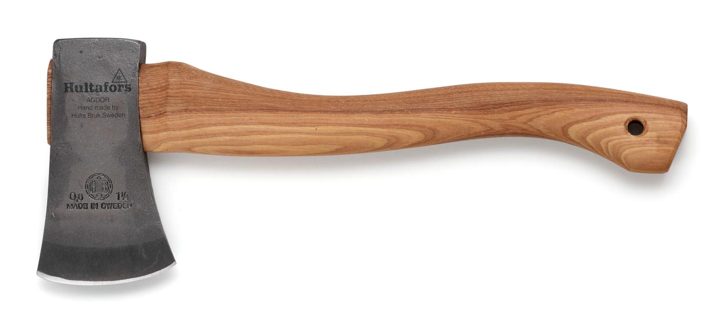 HULTAFORS Outdoor/ Wildlife Hatchet - ขวานรุ่นมาตรฐาน ขนาดเล็กสำหรับพกพาเป็นเพื่อนคู่ใจในการไปแค้มปิ้ง เดินป่า หรือ ใช้งานในสวน (Standard Series) สินค้าสั่งซื้อล่วงหน้า Pre-Order