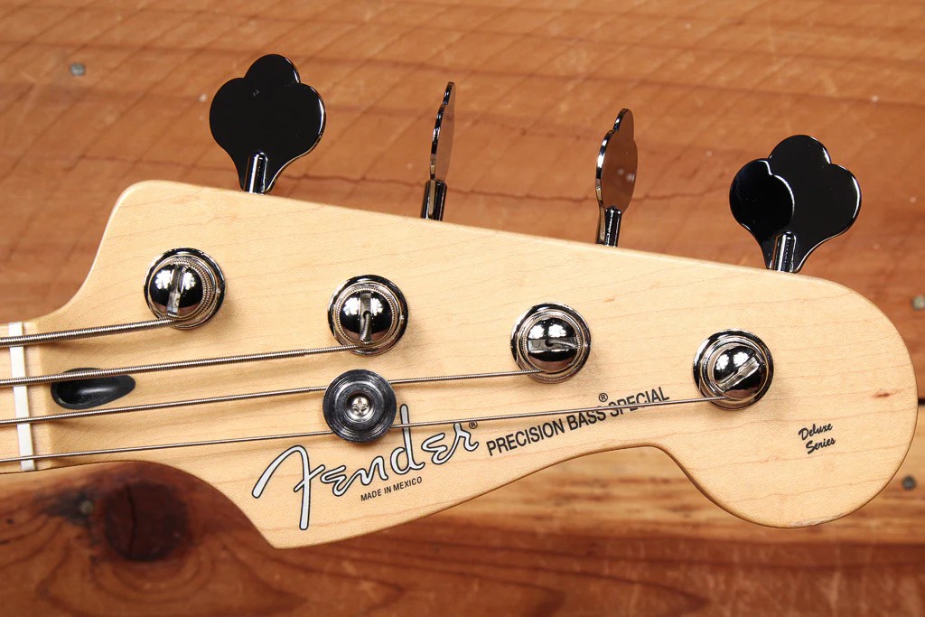 Fender Precision Bass Special Deluxe
