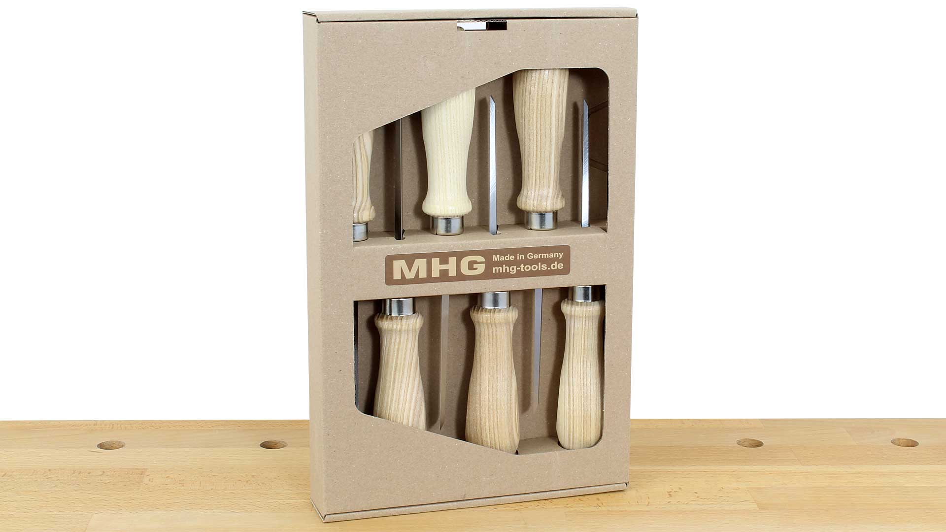 MHG 363123 Set of 6 MHG Chisels in standard size with slightly levelled oiled round Ash Handle 6, 10, 12, 16, 20, 26 mm. - สิ่วชุด 6 เล่มขนาดมาตรฐานด้ามไม้แอชลงน้ำมันขนาด 6มม. 10มม. 12มม. 16มม. 20มม. และ 26 มม. ในกล่องกระดาษ (Made in Germany)