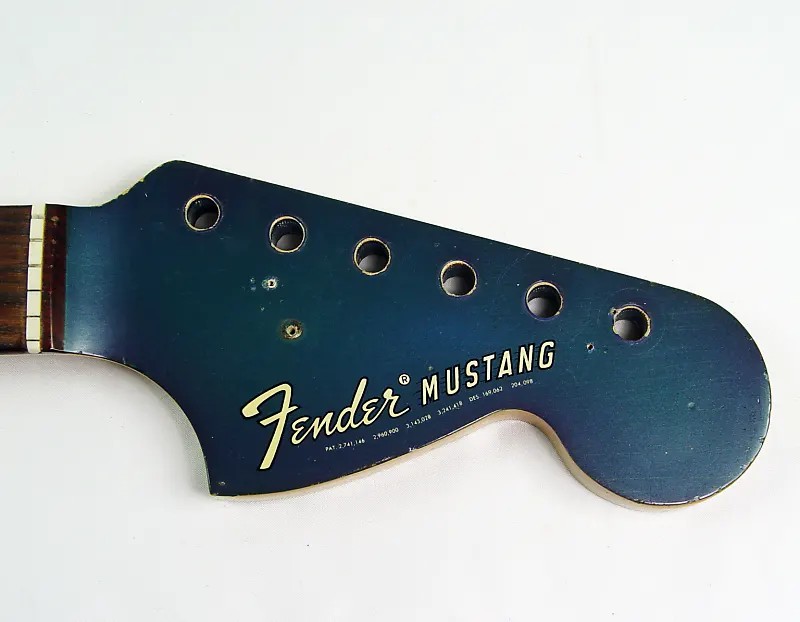 Fender Mustang Competition Re'70 [Silver Metallic]