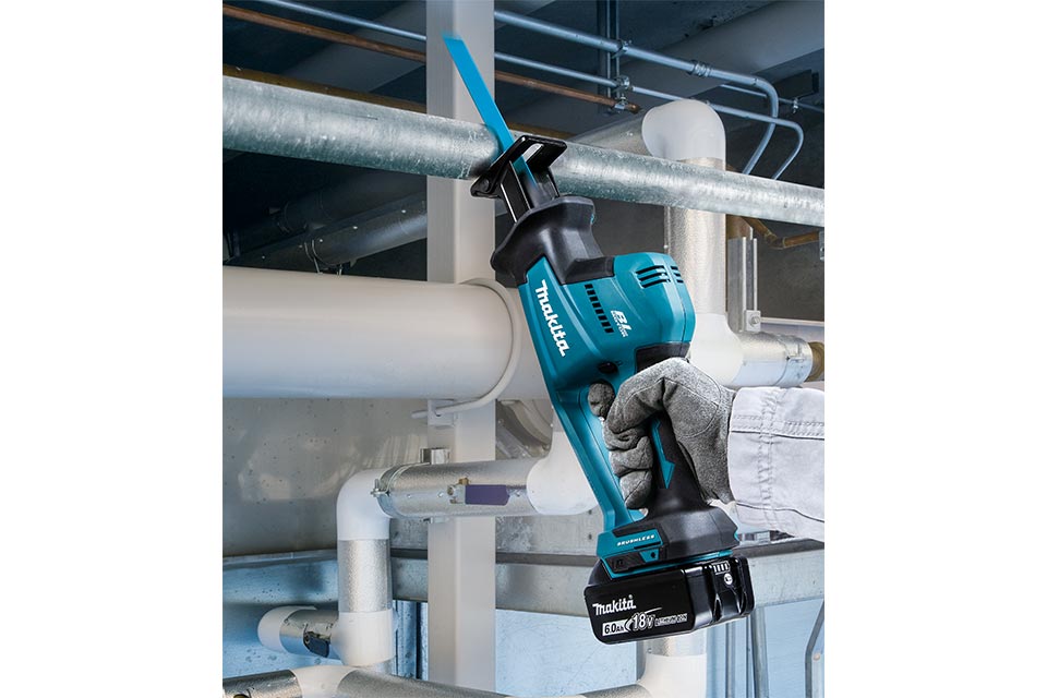 MAKITA DJR189Z 18 V Cordless Reciprocating Saw without Batteries and Charger - เลื่อยชักไร้สาย มากีต้า รุ่น DJR189Z ไม่มีแบตเตอรี่ และแท่นชาร์จ