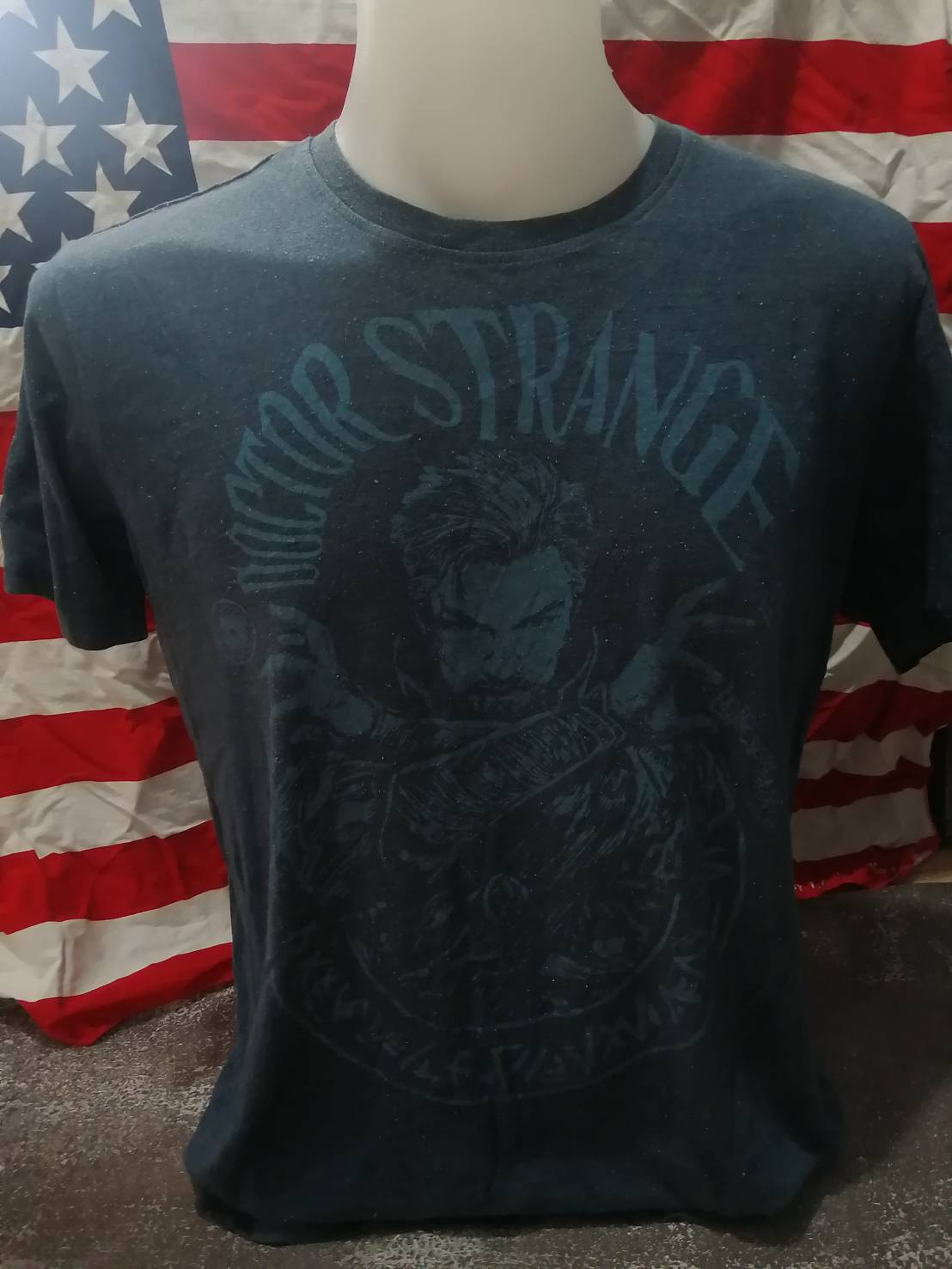 เสื้อยืดวินเทจมือสอง Vintage ลายการ์ตูน Doctor Strange งานป้ายผ้าเก่า สินค้าพร้อมส่ง