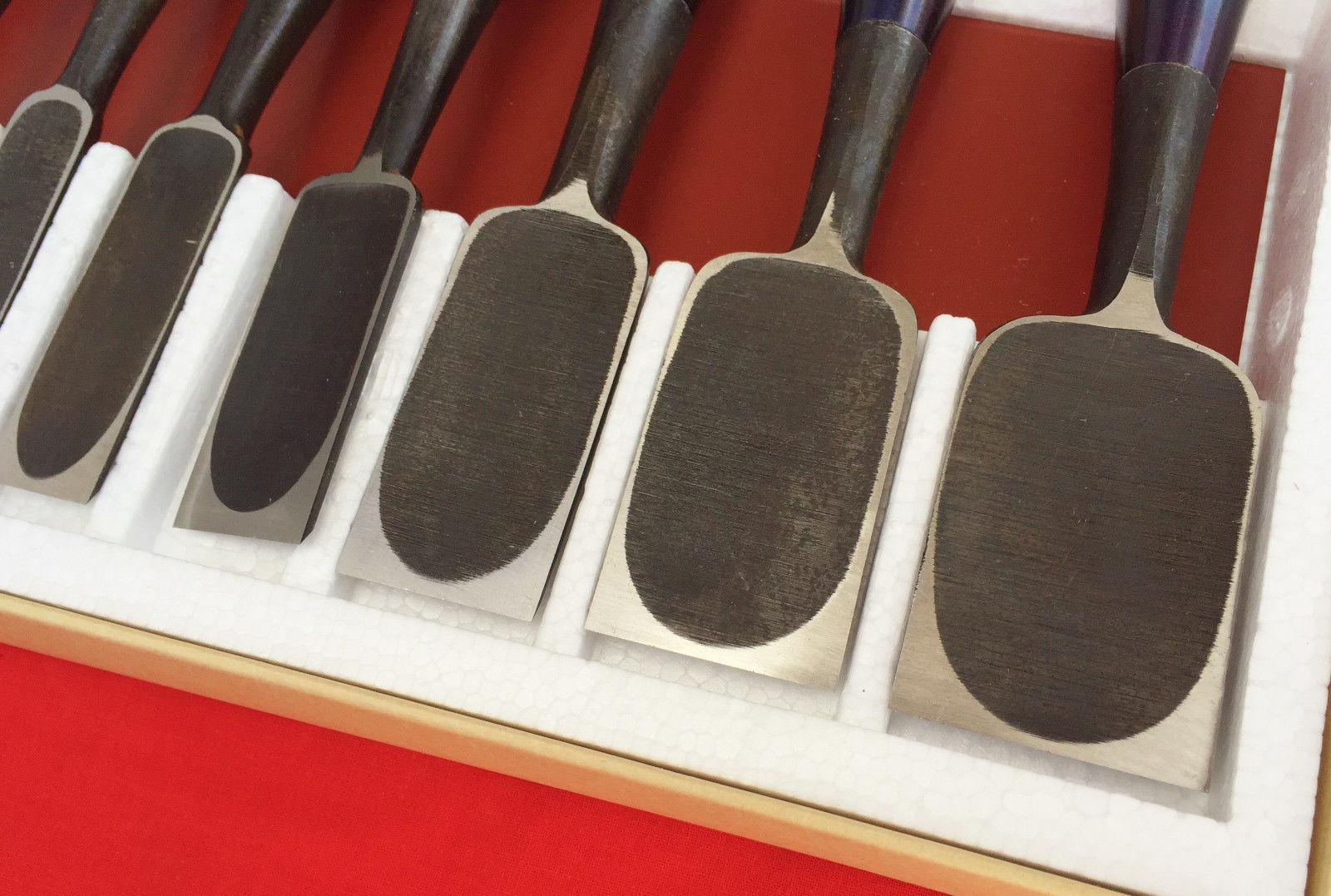 KIKUHIROMARU Japanese White Steel #2 bench chisel set from Niigata Prefecture Japan - สิ่วญี่ปุ่น ชุด 10 เล่มในกล่องกระดาษ ตีโดยช่างตีเหล็กตระกูล Kikuhiromaru จากเมืองนีงาตะ ประเทศญี่ปุ่น (ส่งฟรี)