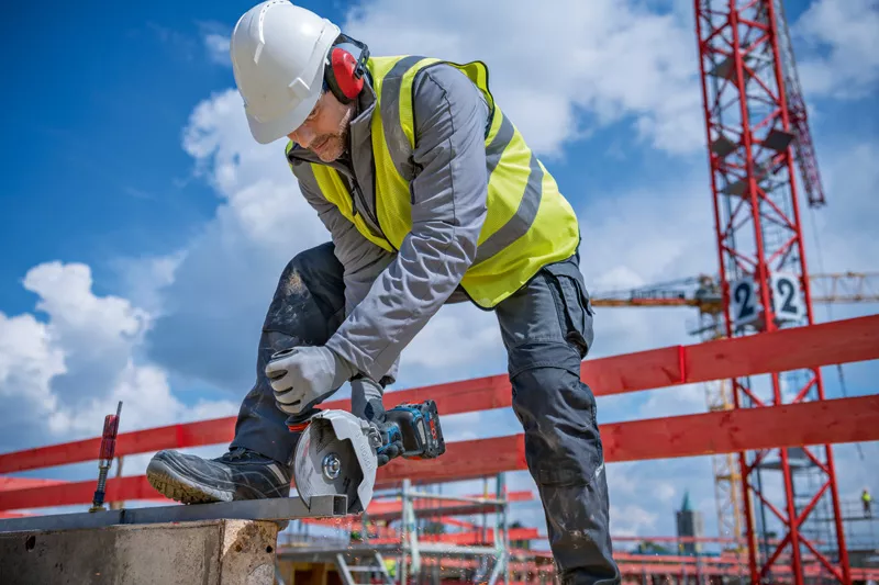 BOSCH GWS 18V-180 PC 180mm (7-inch) Cordless Angle Grinder BitTurbo - เครื่องเจียร 180มม (7 นิ้ว) ไร้สายมอเตอร์ไร้แปรงถ่าน BOSCH รุ่น GWS 18V-180 PC (เครื่องเปล่า ไม่มีแบตเตอรี่ ไม่มีแท่นชาร์จ) - 06019H6E01