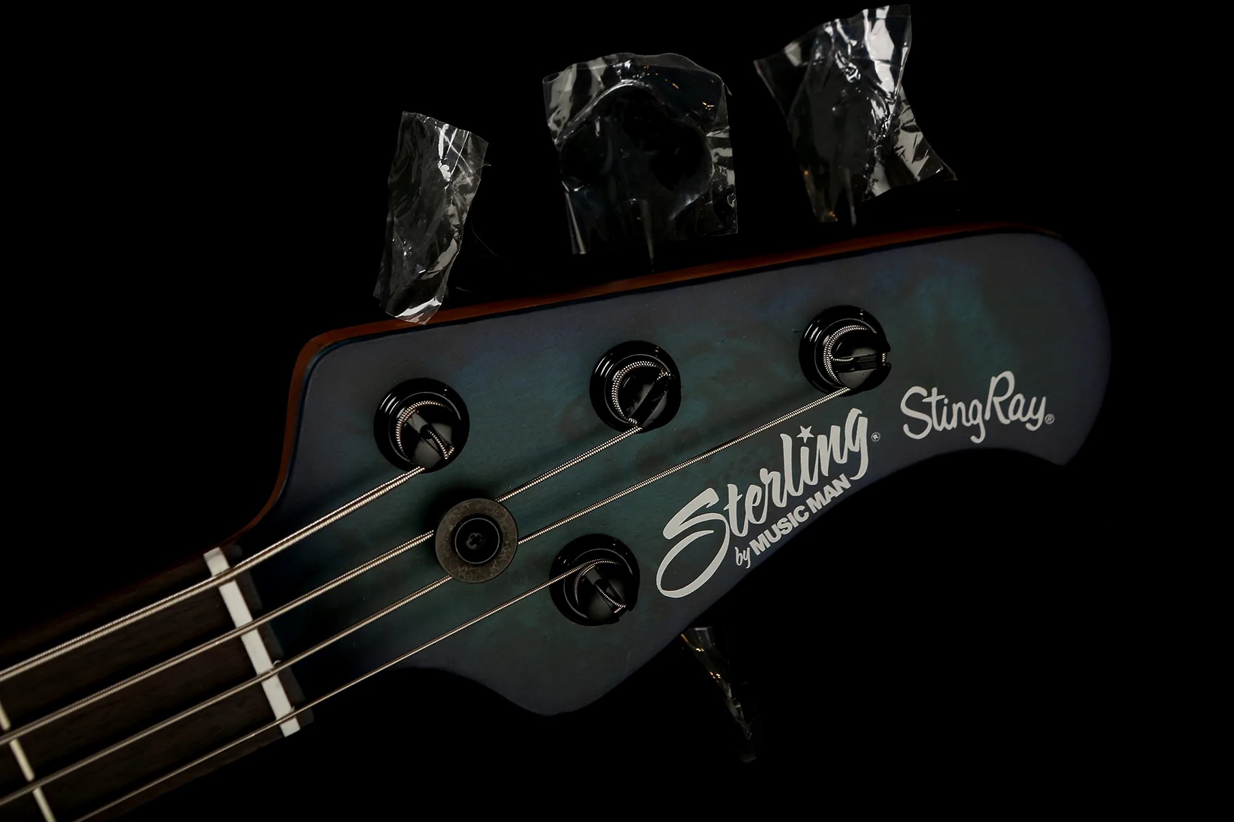Sterling Stingray Ray34 [Silver Metallic]