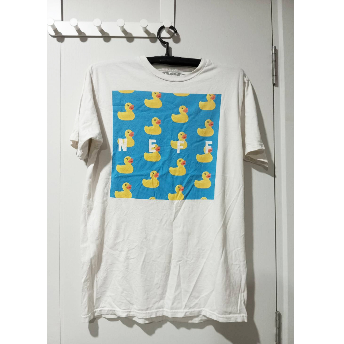 เสื้อยืดมือสอง ลายเป็ดน่ารักๆ งานป้าย neff