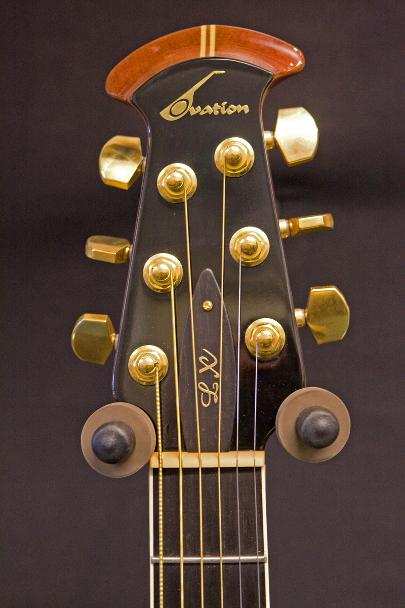 Ovation Guitar USA 1 [Gold Metallic]