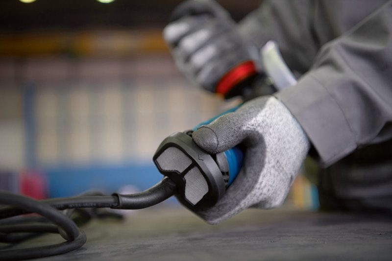 BOSCH GWS 17-125 S 5-inch Angle Grinder - เครื่องเจียรไฟฟ้า 5 นิ้ว กันสะบัด บ๊อช รุ่น GWS 17-125 S - 06017D0300