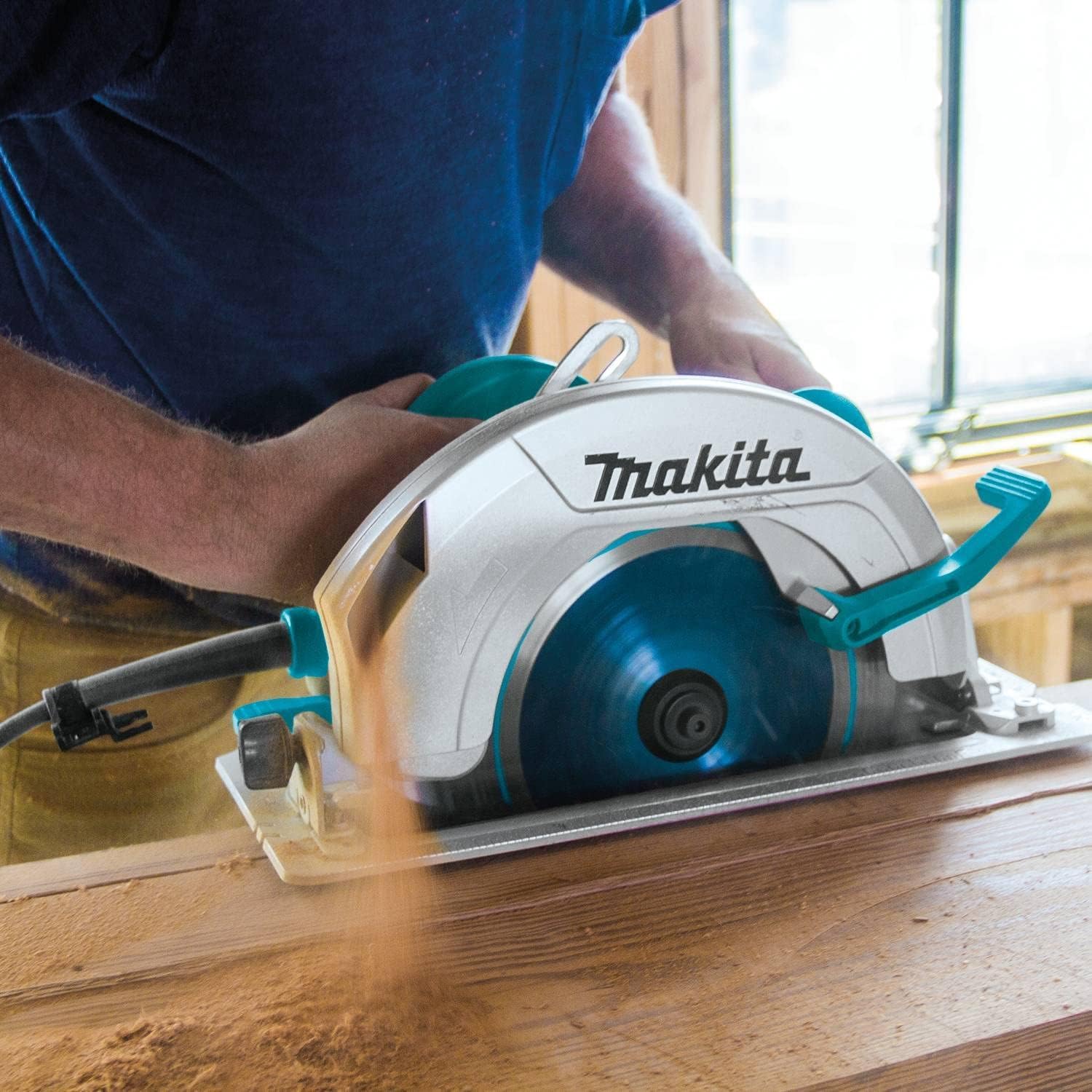 MAKITA HS0600 10-1/4-inch Circular Saw - เลื่อยวงเดือน 10-1/4 นิ้ว (260 มม) MAKITA รุ่น HS0600 (2,000 วัตต์)