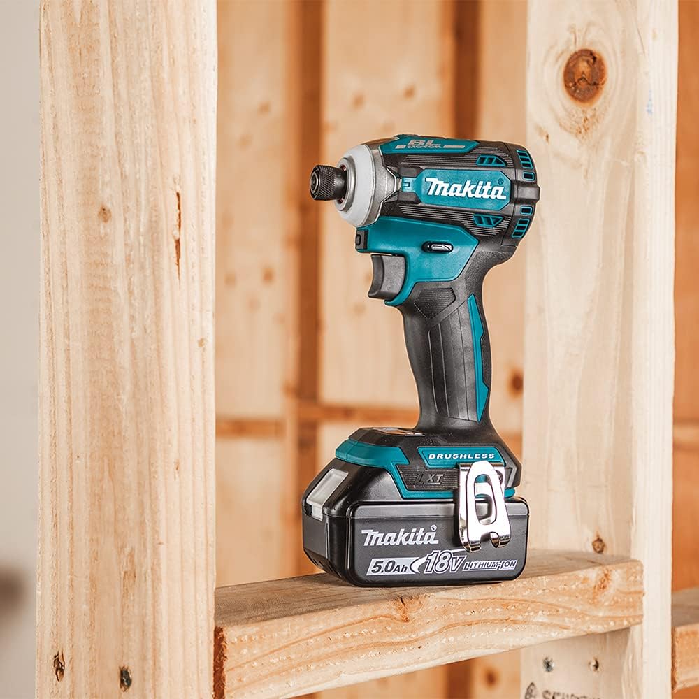 MAKITA DLX2315J 18V Combo Set (DTD171 and DHP484) with 2x 3.0Ah Batteries and Charger - ชุดรวมไขควงกระแทกไร้สาย DTD171 และ สว่านไร้สาย DHP484 18โวล์ท มากีต้า รุ่น DLX2315J พร้อมแบตเตอรี่ 3.0Ah 2ก้อน และแท่นชาร์จ