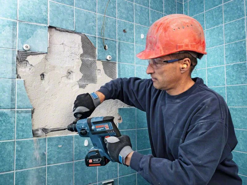 BOSCH GBH 18 V-EC Cordless SDS plus Rotary Hammer Drill without battery and charger - สว่านโรตารีไร้สาย Li-Ion 18V ระบบ SDS Plus รุ่น GBH 18 V-EC (เครื่องเปล่า ไม่มีแบตเตอรี่ และแท่นชาร์จ) - 06119040B2