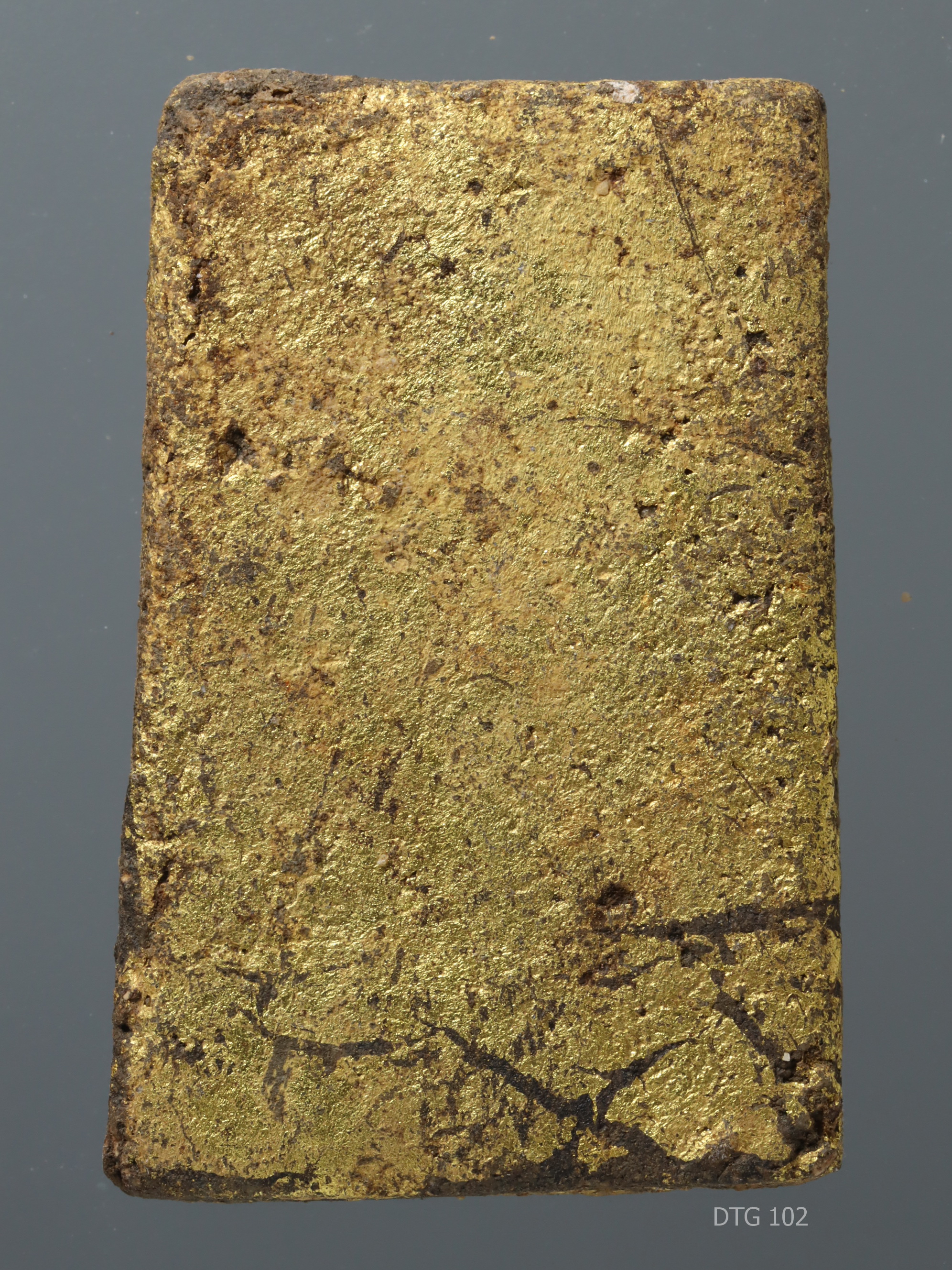 พระสมเด็จ พิมพ์ใหญ่ (พิมพ์องค์เสี่ยดม) กรุวัดสะตือ ปิดทอง DTG 102