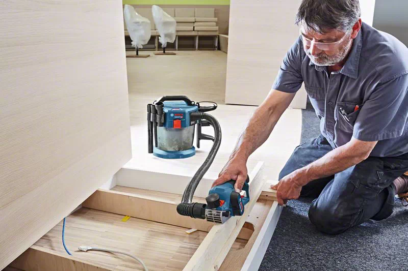 BOSCH GHO 12V-20 Cordless Wood Planer (Tool only- without battery, without charger) - กบไสไม้ไฟฟ้าไร้สาย ใช้แบตเตอรี่ Li-Ion 12V BOSCH รุ่น GHO 12 V-20 (ไม่มีแบตเตอรี่ ไม่มีแท่นชาร์จ) - 06015A7000