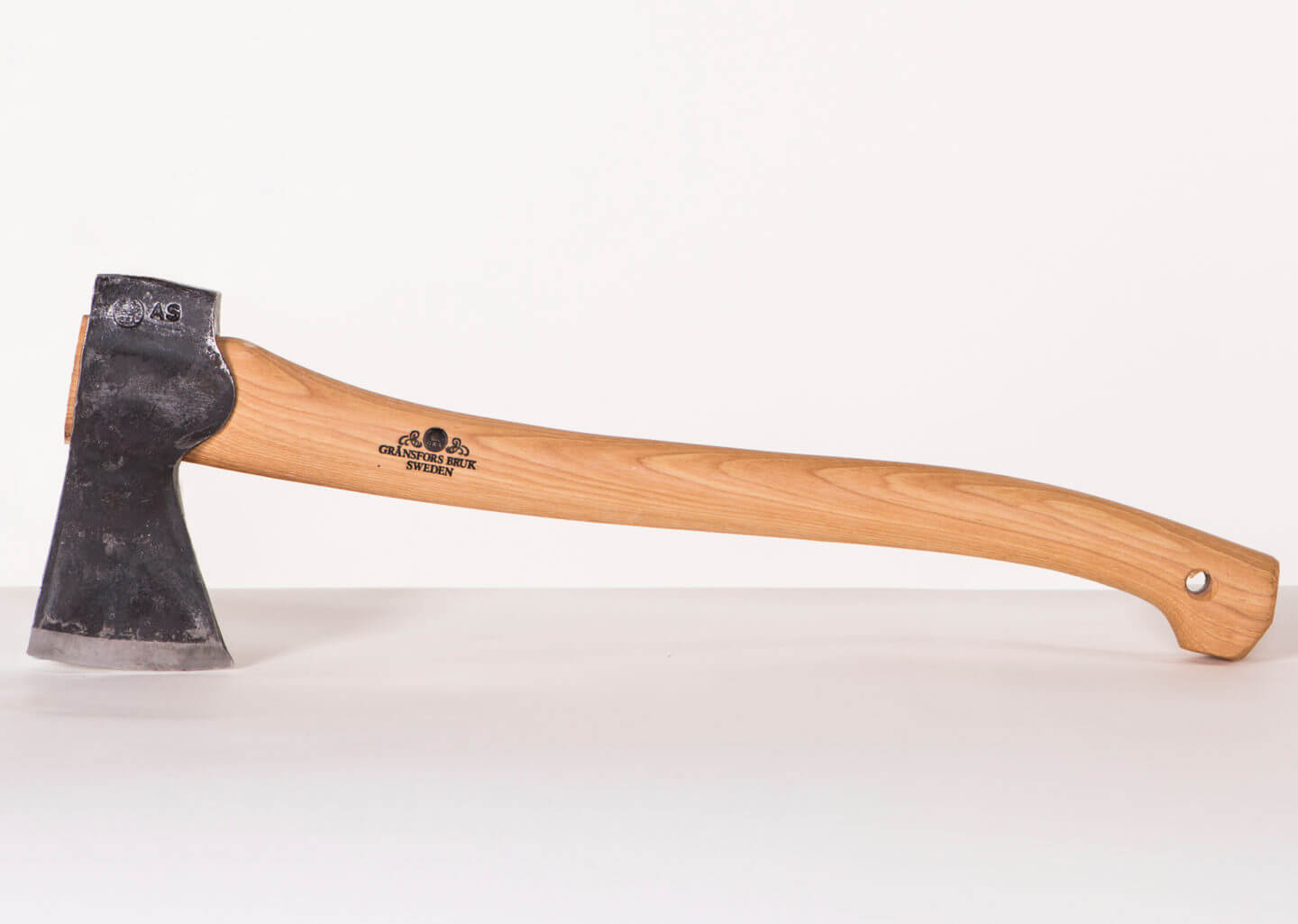 GRÄNSFORS / GRANSFORS SMALL FOREST AXE - ขวานใช้ในป่าขนาดเล็ก (Made in Sweden) - 420 (สินค้าสั่งซื้อล่วงหน้า Pre-Order)