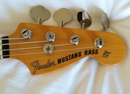 Fender Mustang Bass 2