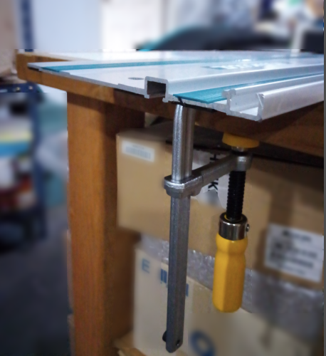 MICROJIG DVC-525K2 MATCHFIT Dovetail Clamp รุ่น DVC-525K2 -แคล้มป์แขนยึดทรงหางเหยี่ยว 2 อัน/ชุด ใข้ยึดราง Track Saw ของ Festool, Makita ได้ (Made in U.S.A.)