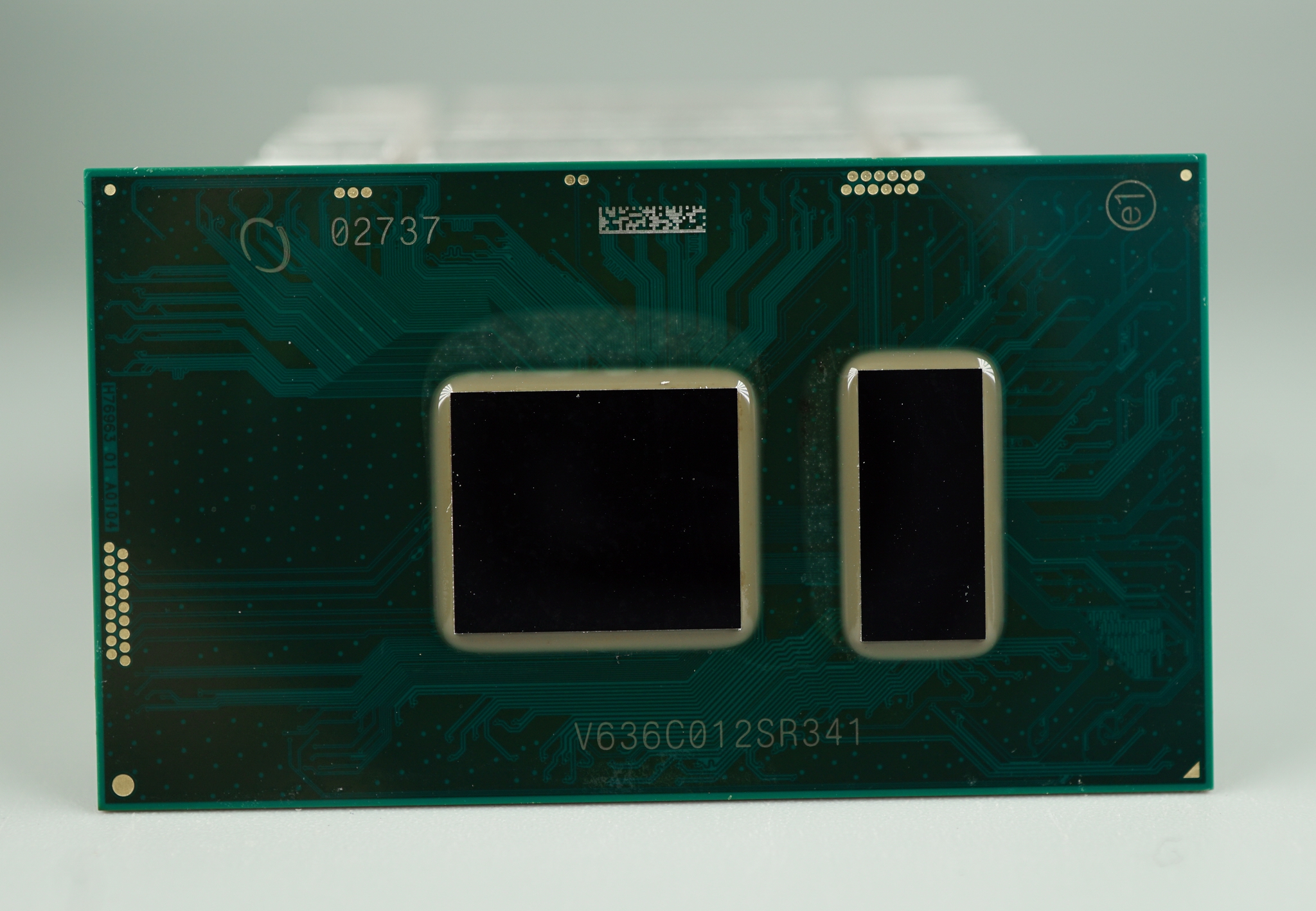 SR341 (Intel Core i7-7500U)