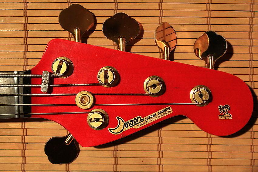 Moon Guitar Custom 1