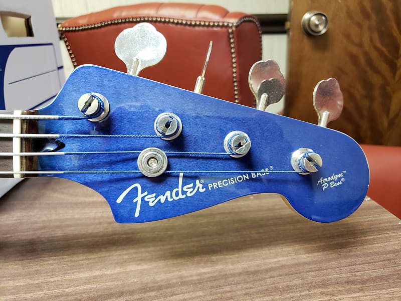 Fender Precision Bass Aerodyne [Silver Metallic]