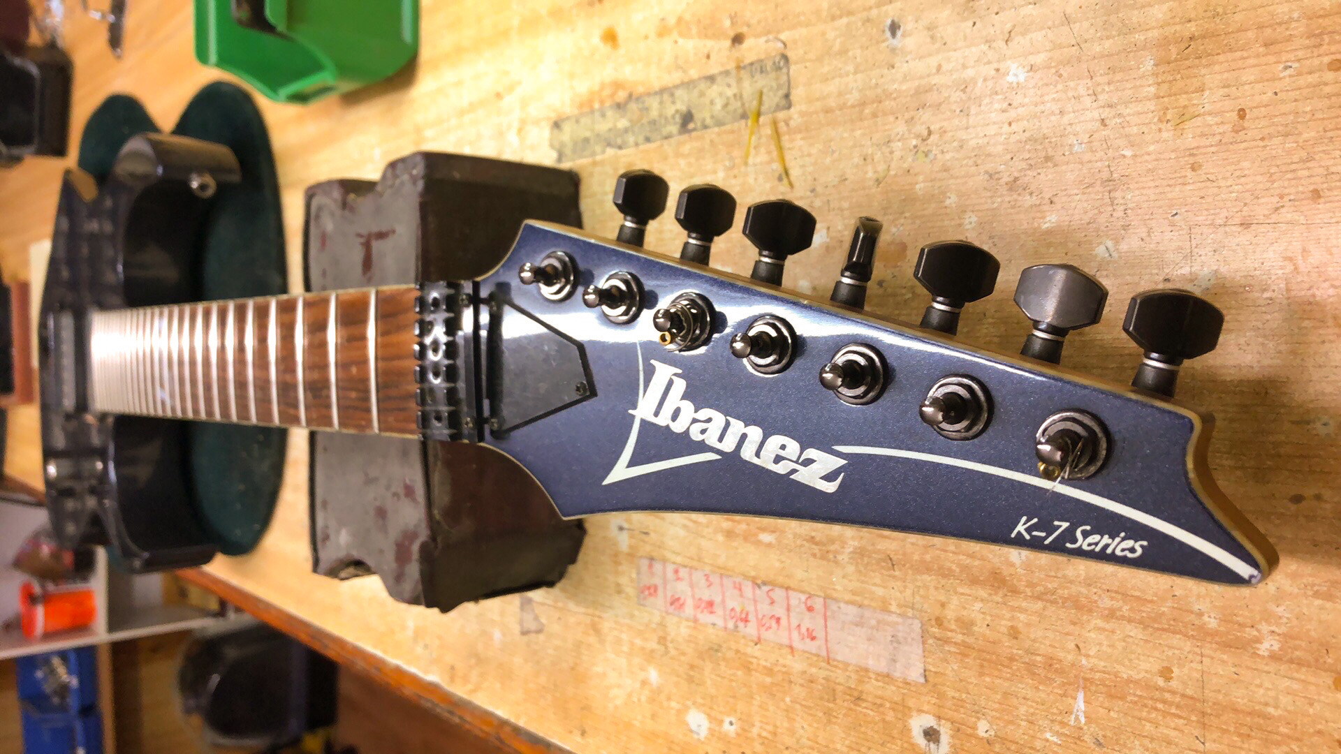 Ibanez K7 Series [Silver Metallic]